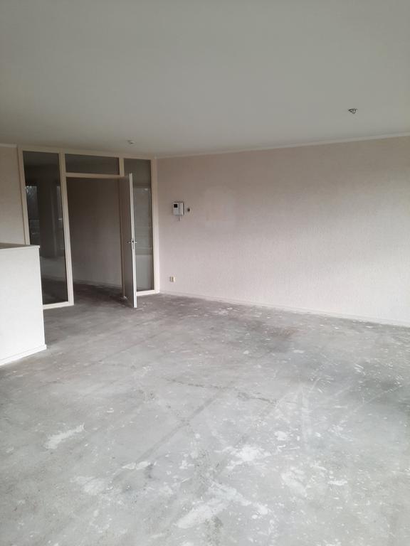 113 m² Apartment with Balcony and Garage - Image 8