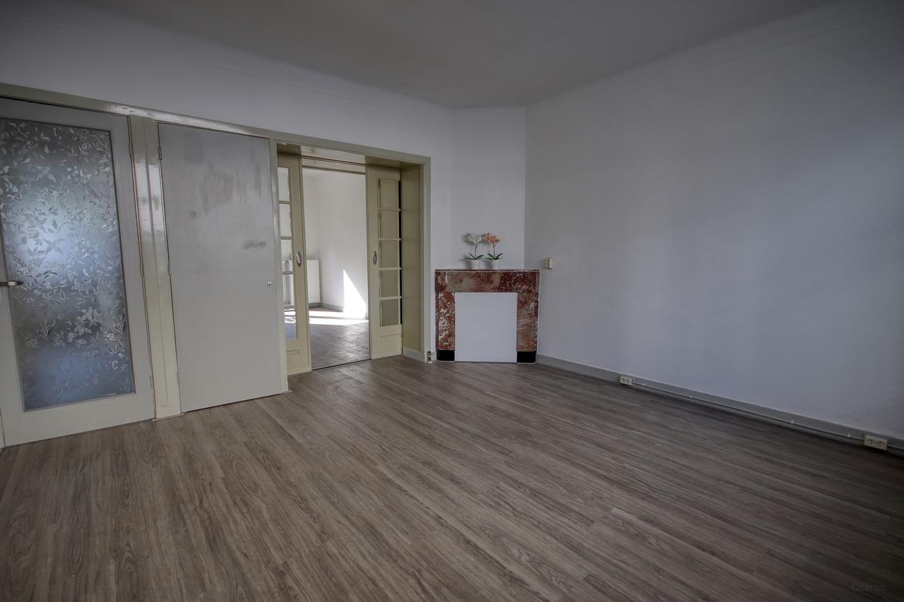 Ground-floor apartment with 3 bedrooms and garden - Image 3