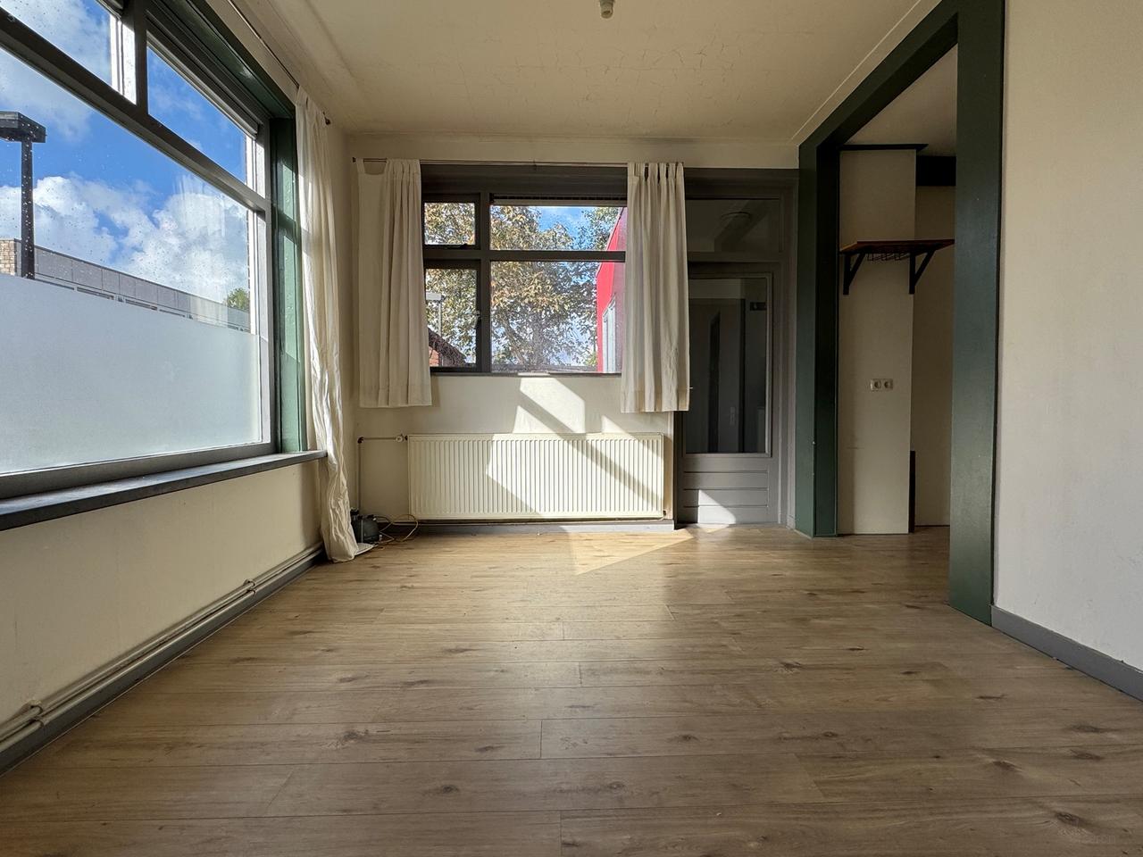Twee slaapkamers en 19 m² tuin in Oud-West - Afbeelding 2