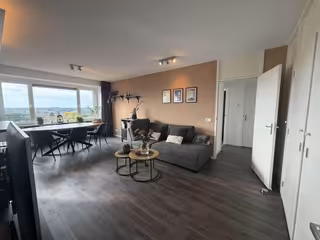 Gemeubileerd appartement met balkon in Deppenbroek