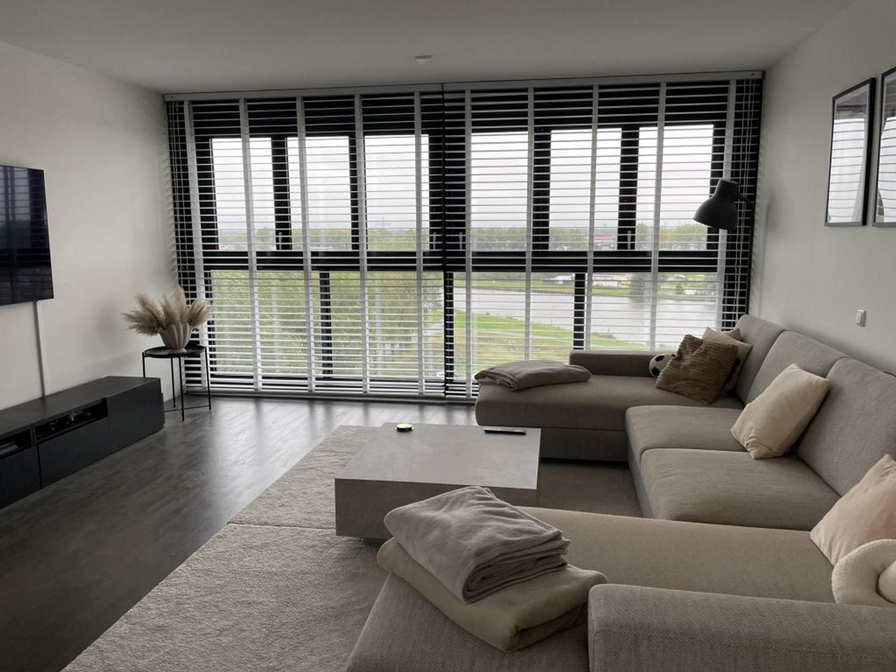 103 m² wonen met zwembad en uitzicht - Afbeelding 3