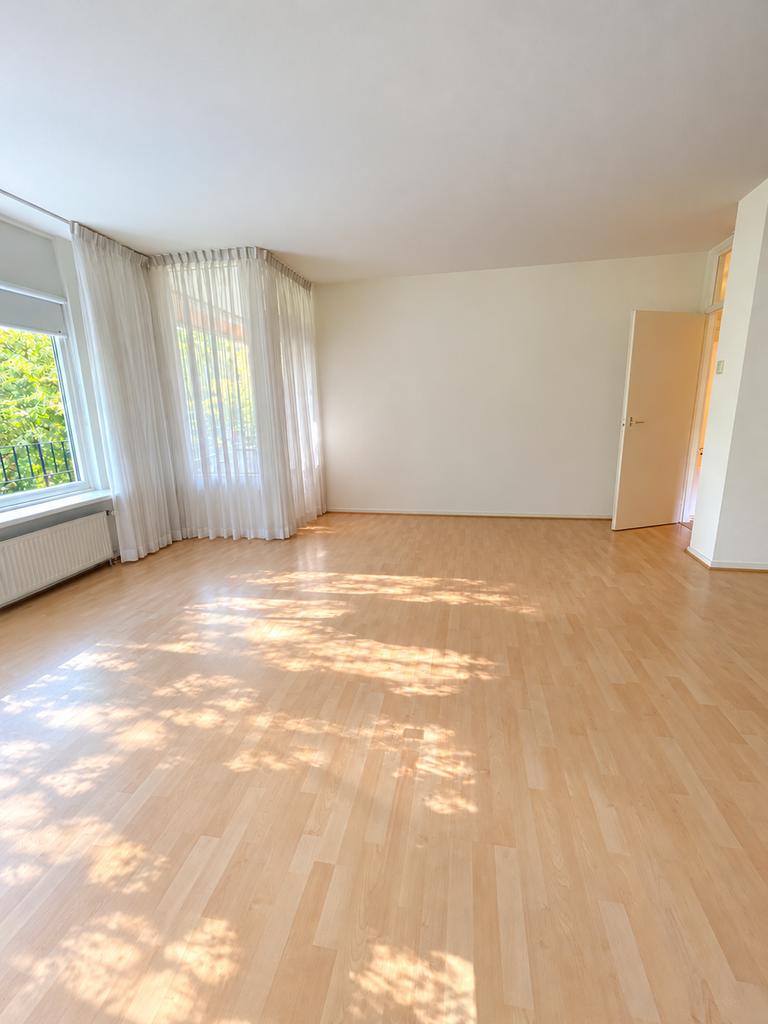 101 m² appartement met balkon in Amstelveen - Afbeelding 2