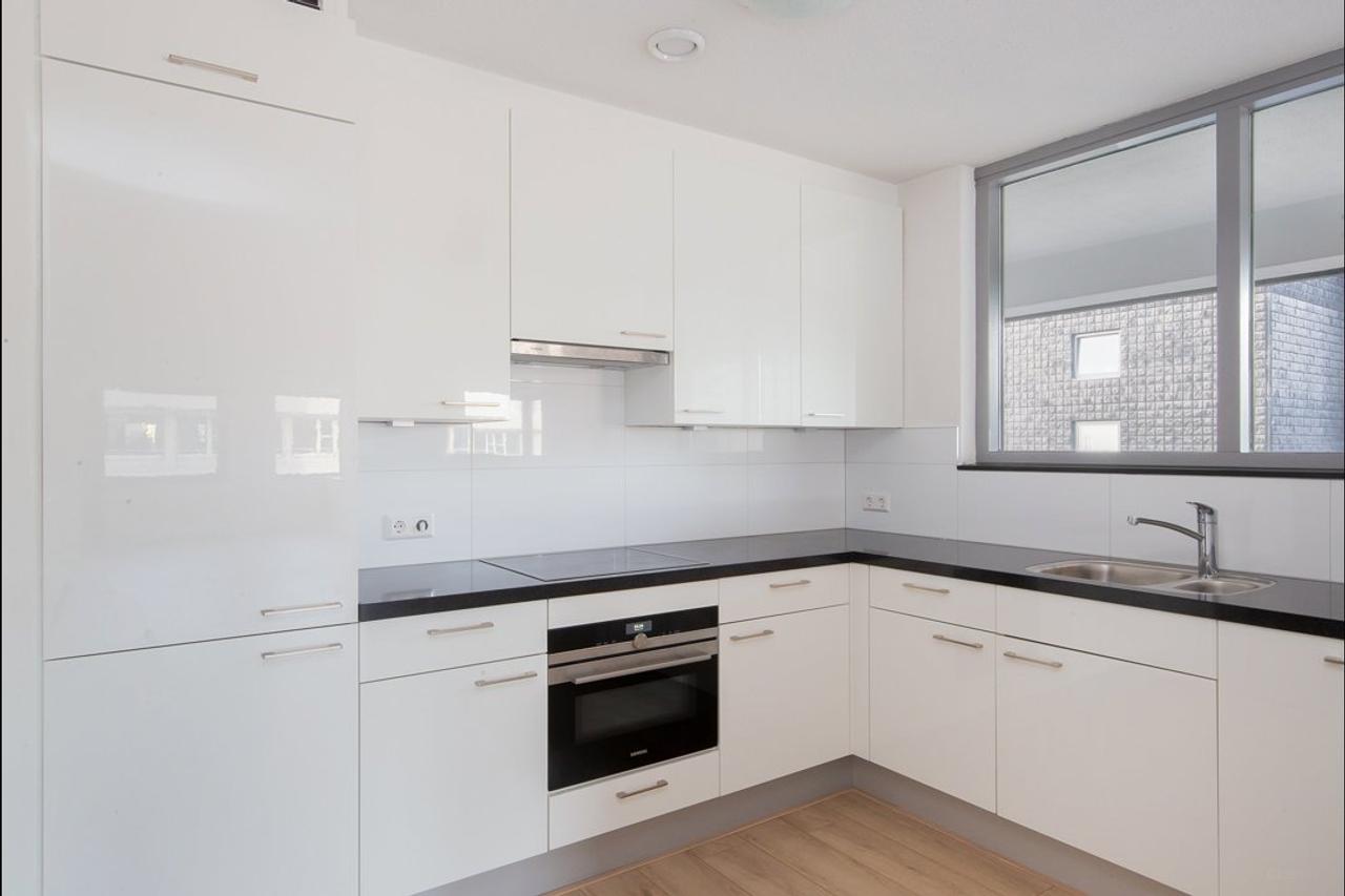 117 m² wonen met zwembad en Maaszicht - Afbeelding 1