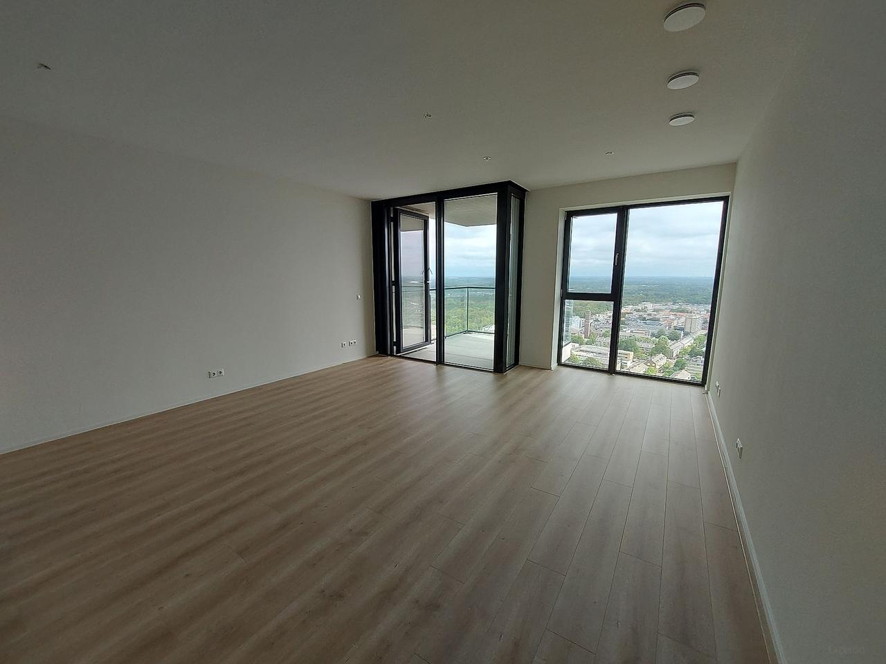 Views from the 30th Floor in The Hague - Image 2