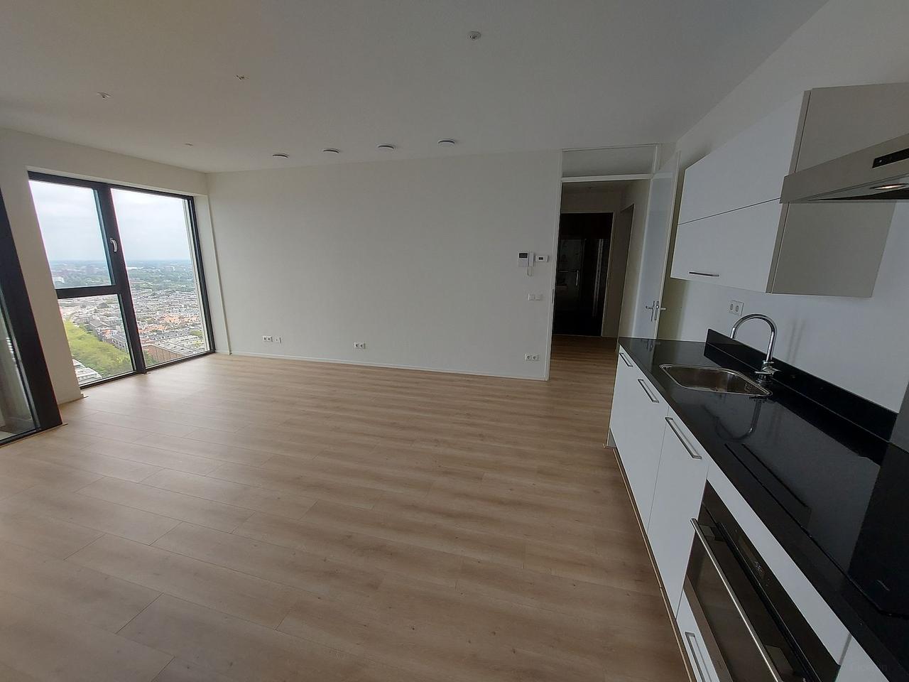 Views from the 30th Floor in The Hague - Image 4