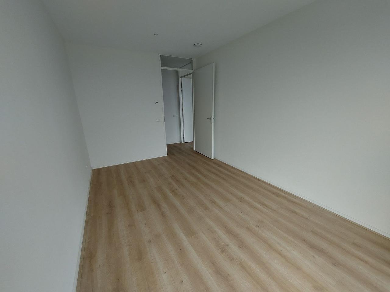 Views from the 30th Floor in The Hague - Image 7