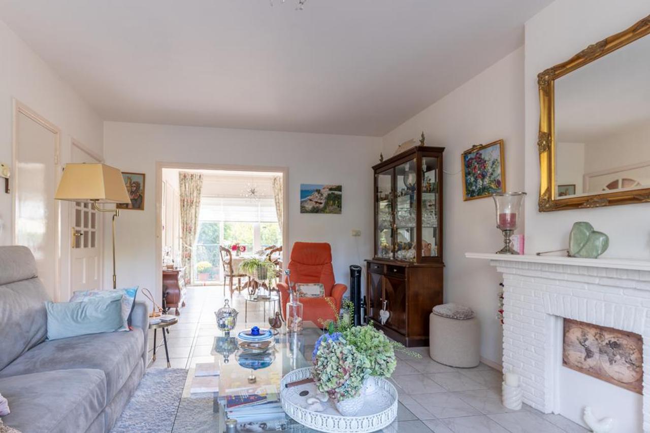 Gemeubileerd appartement met tuin en garage - Afbeelding 9