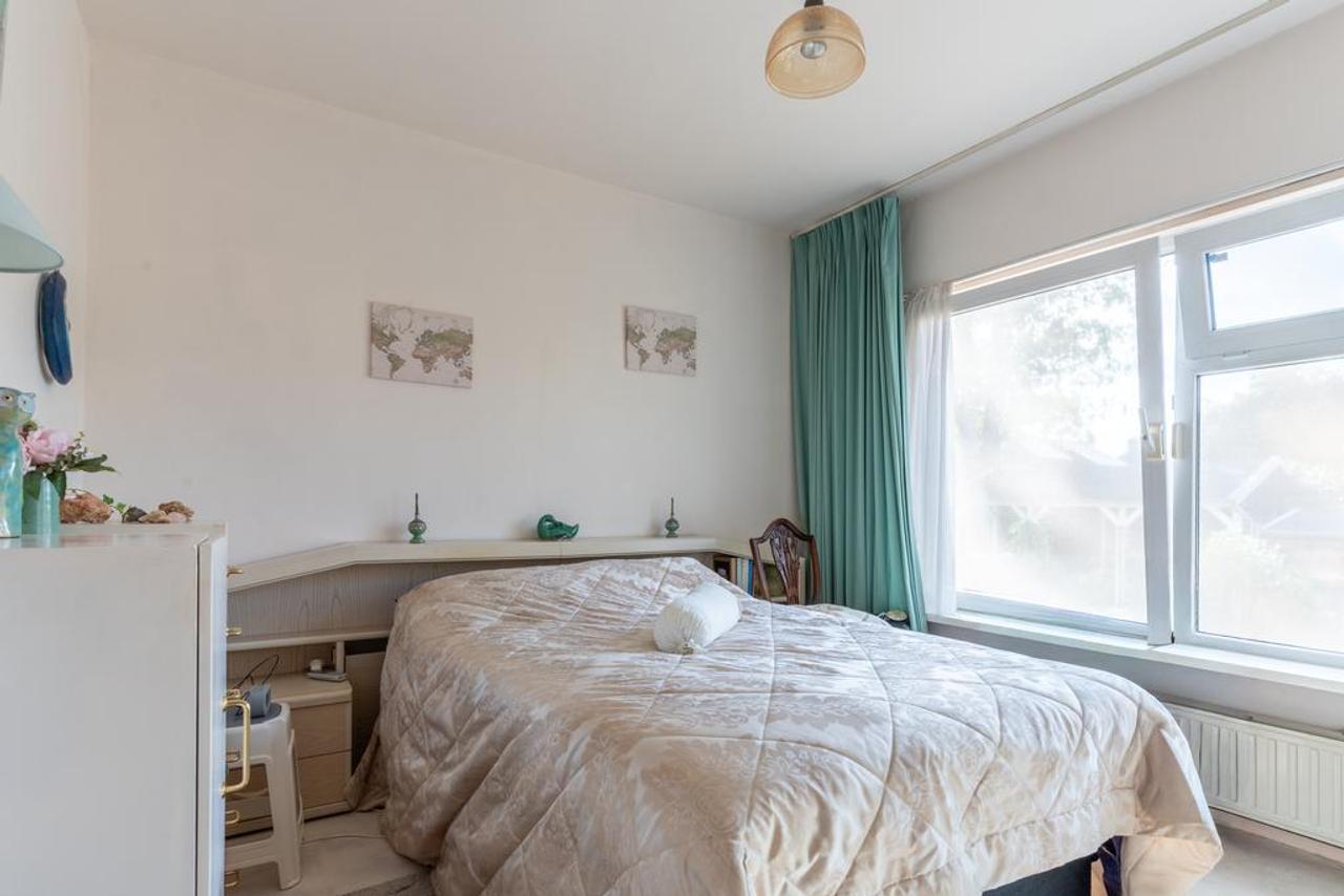 Gemeubileerd appartement met tuin en garage - Afbeelding 15