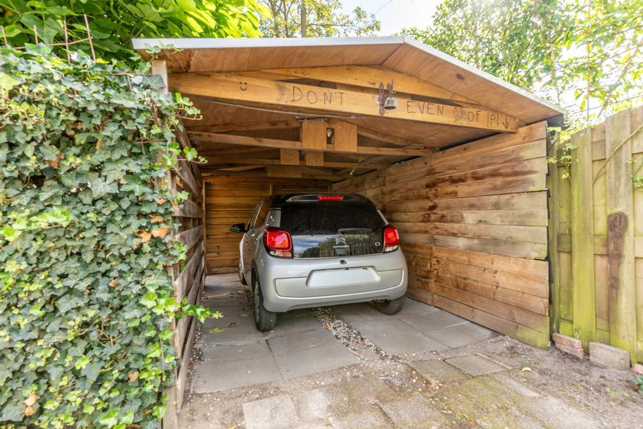 Gemeubileerd appartement met tuin en garage - Afbeelding 18