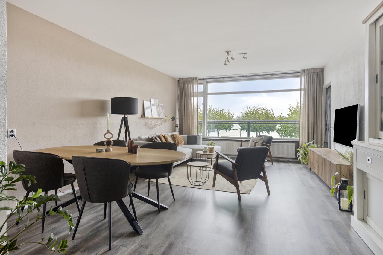 Driekamerappartement met balkon bij Oosterplas - Afbeelding 6