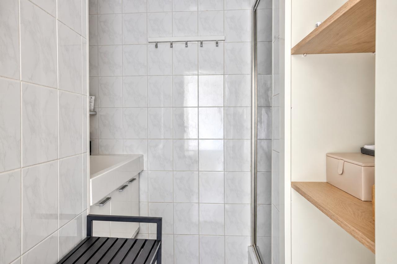 Driekamerappartement met balkon bij Oosterplas - Afbeelding 15