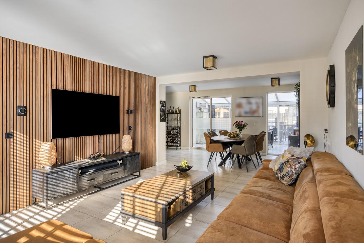 159 m² woning met 4 slaapkamers en tuin - Afbeelding 2