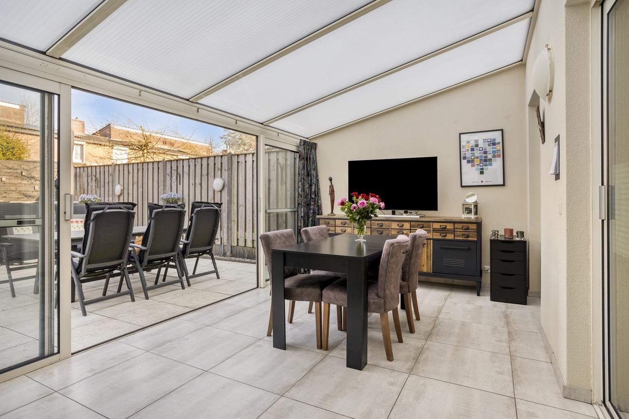 159 m² woning met 4 slaapkamers en tuin - Afbeelding 14
