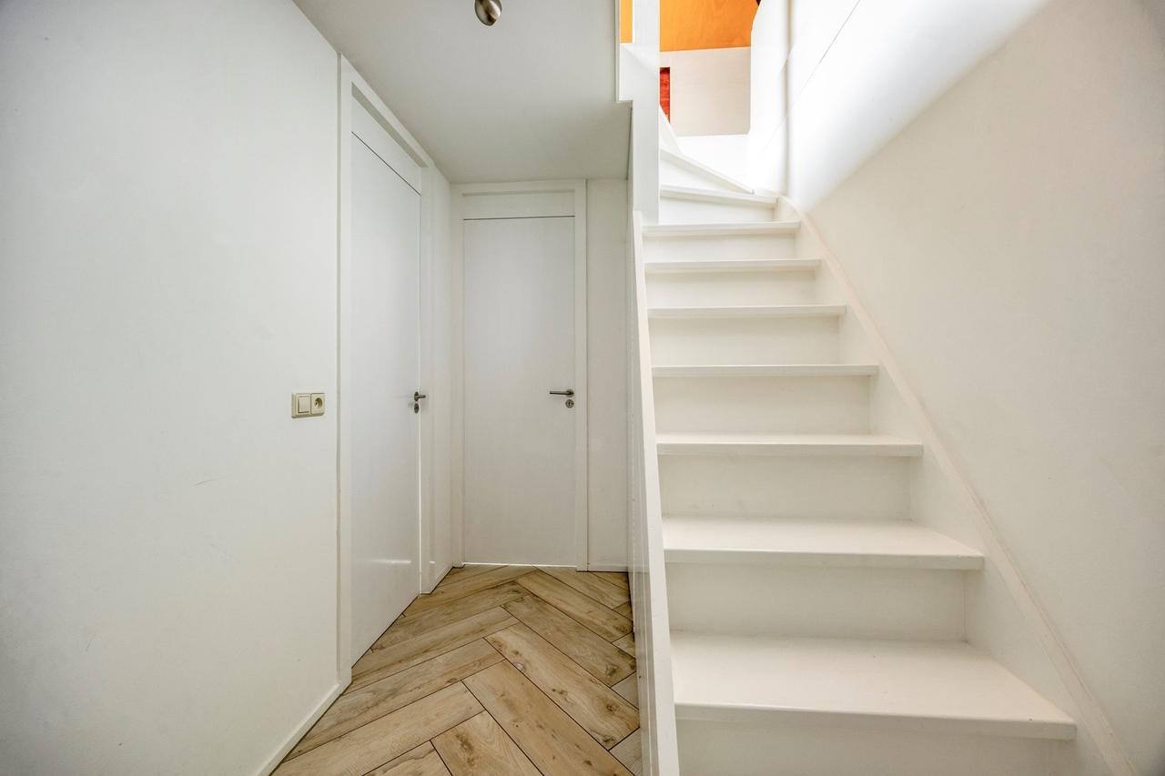 Furnished waterfront villa in Watergang - Image 32