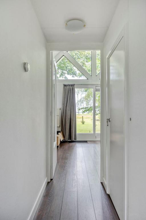 Furnished waterfront villa in Watergang - Image 50
