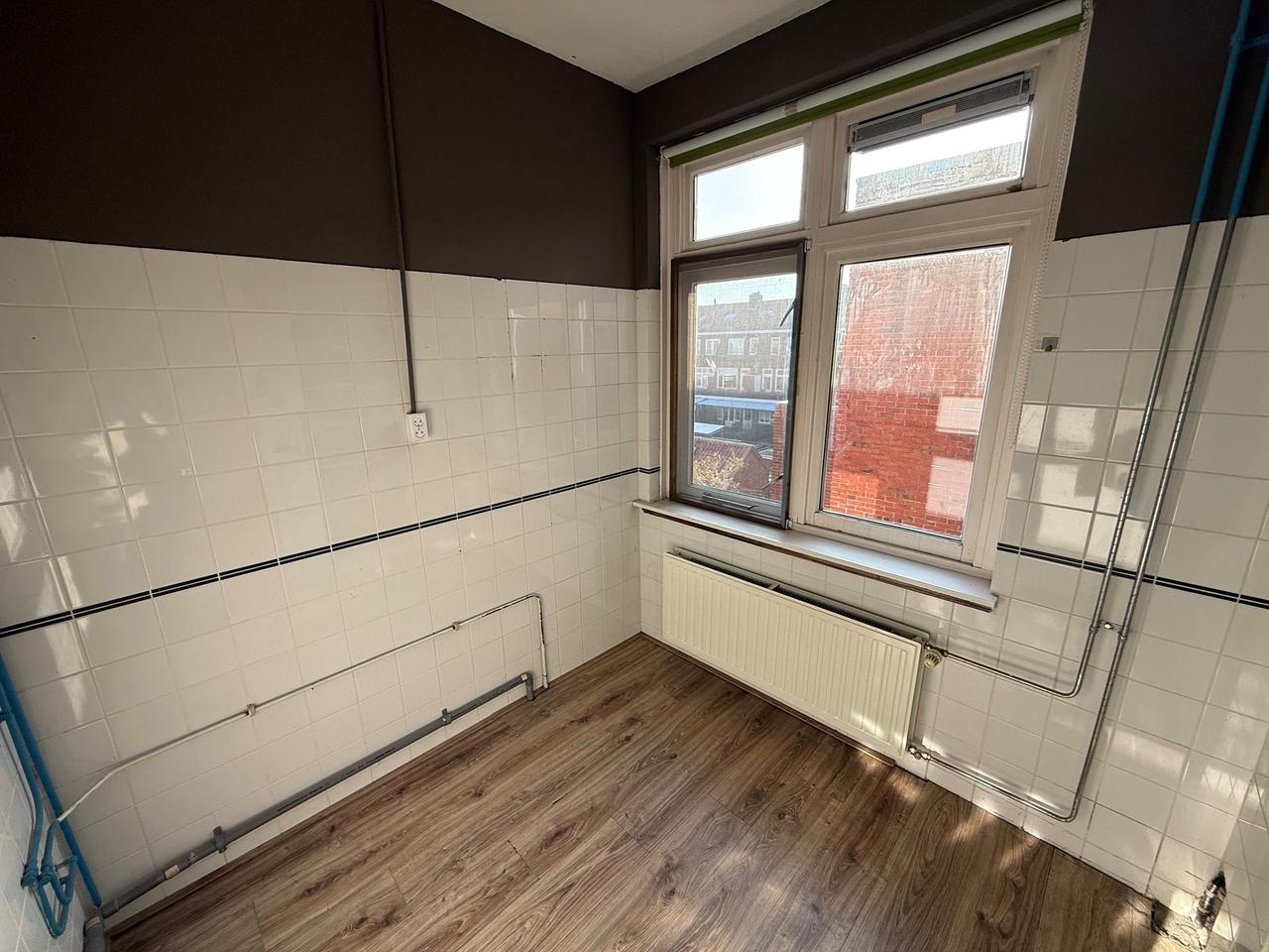 Studentenkamer met eigen woonkamer in Zeeheldenbuurt - Afbeelding 5