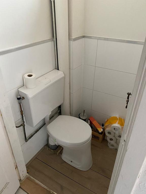 Studentenkamer met eigen woonkamer in Zeeheldenbuurt - Afbeelding 9