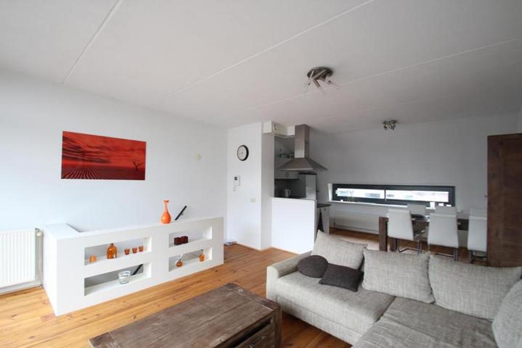 3-kamerappartement met dakterras in Utrecht - Afbeelding 2