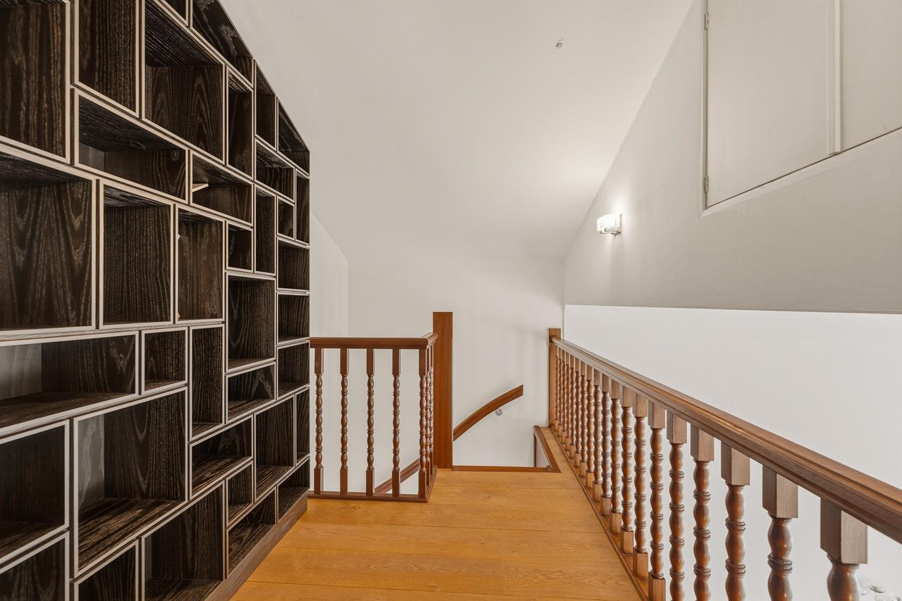 Monumental villa with garden in Wassenaar - Image 16