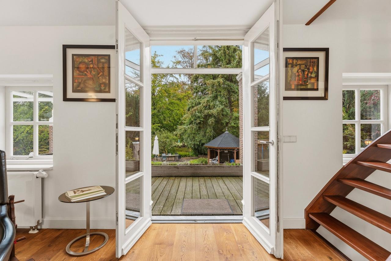 Monumental villa with garden in Wassenaar - Image 17
