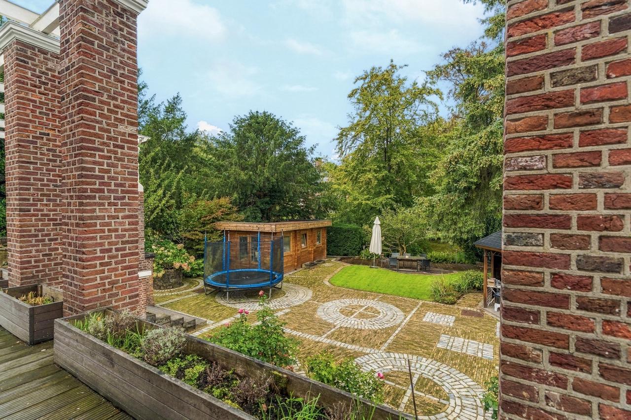 Monumental villa with garden in Wassenaar - Image 27