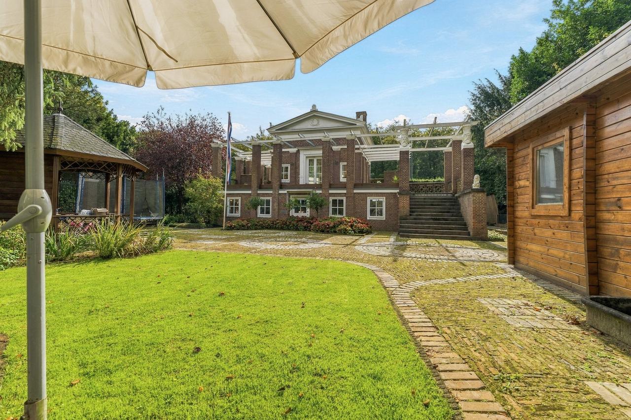 Monumental villa with garden in Wassenaar - Image 54