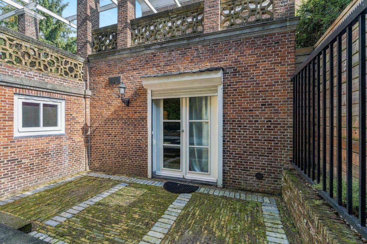 Monumental villa with garden in Wassenaar - Image 64