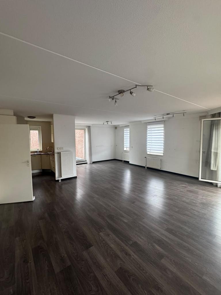 128 m² bovenwoning met royaal dakterras - Afbeelding 2