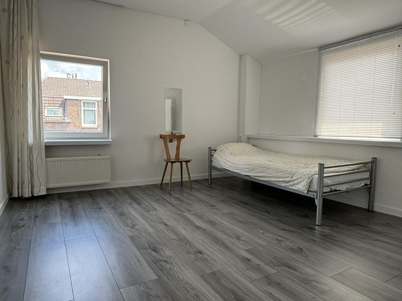 Studentenkamer van 16 m² met dakterras - Afbeelding 2