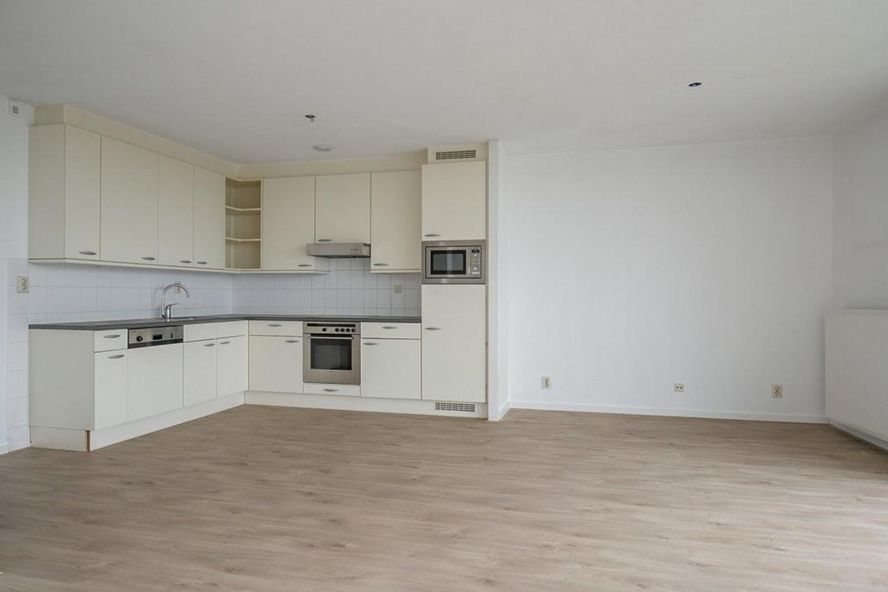 150 m² apartment with balcony in De Meern - Image 12