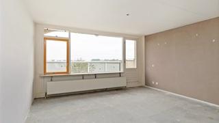 103 m² apartment with conservatory - Image 3