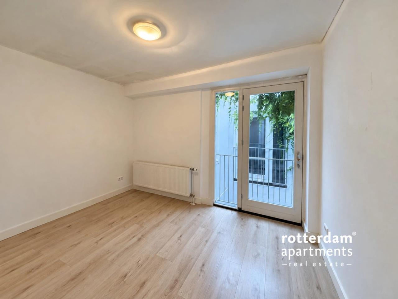 Room with French Balcony in Schiedam - Image 3