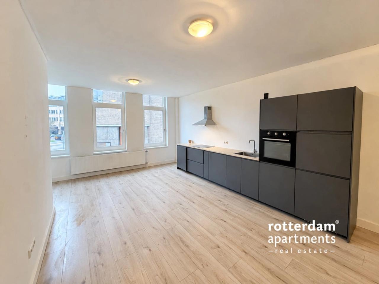 Room with Shared Living Space in Schiedam - Image 7