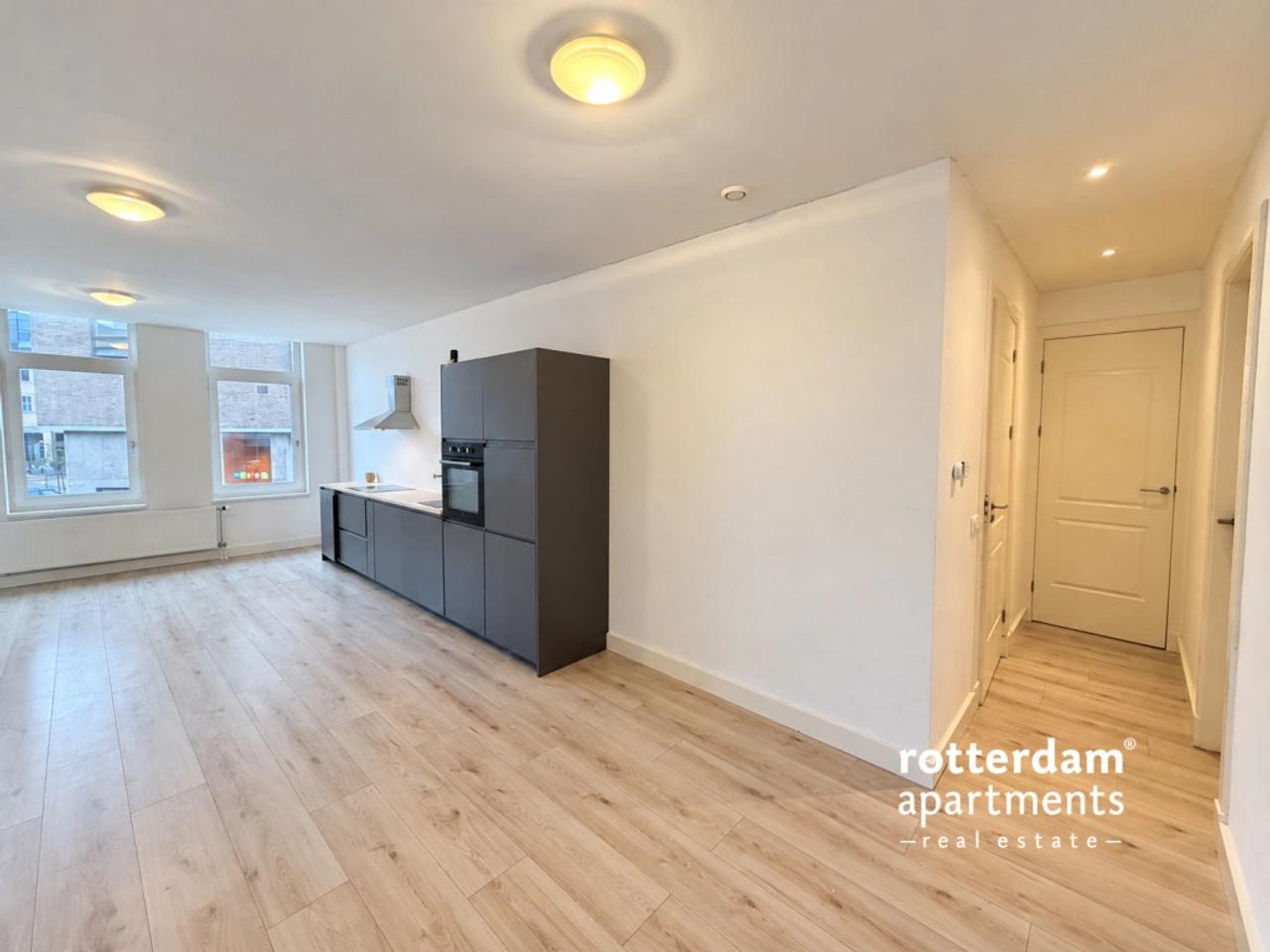 Room with Shared Living Space in Schiedam - Image 9
