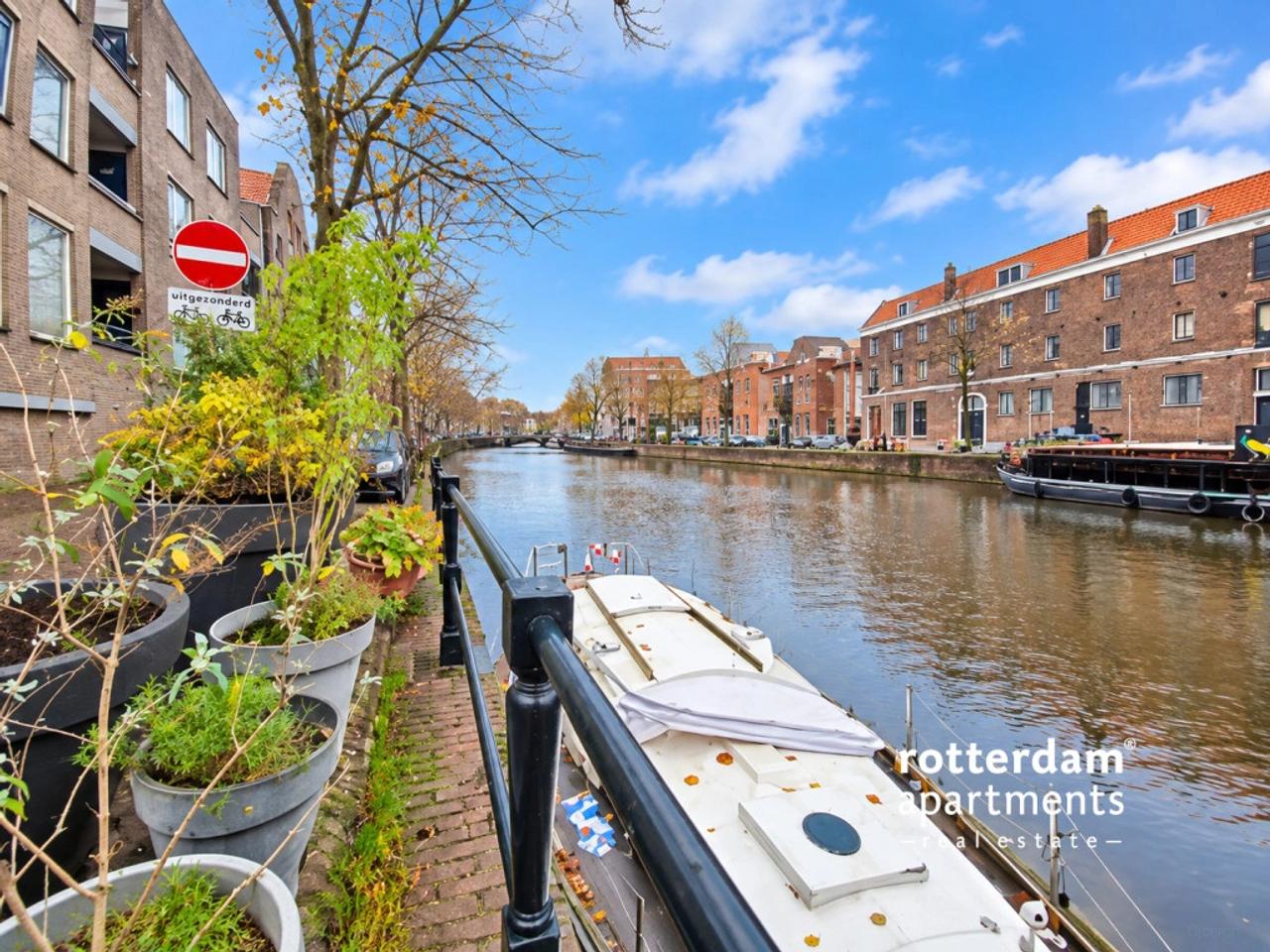Room with Shared Living Space in Schiedam - Image 14