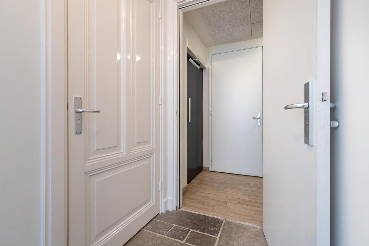 Furnished Home with Views over Nijmegen - Image 4