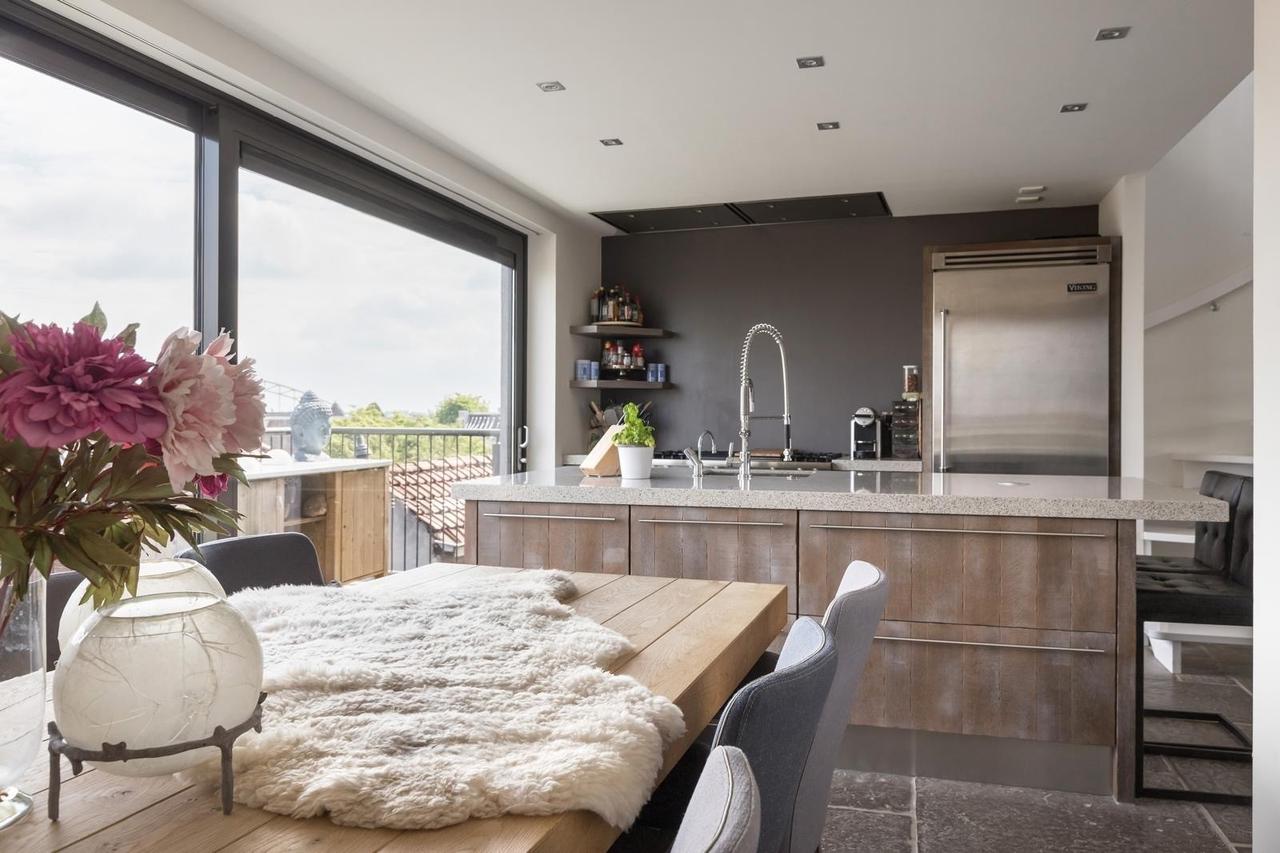 Furnished Home with Views over Nijmegen - Image 9