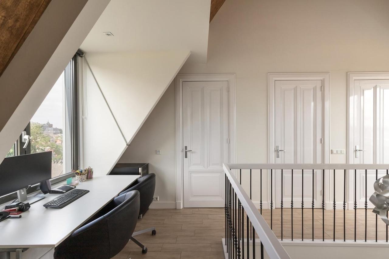 Furnished Home with Views over Nijmegen - Image 24