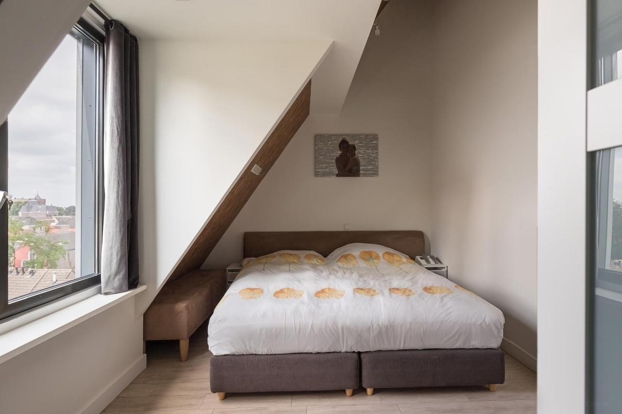 Furnished Home with Views over Nijmegen - Image 30