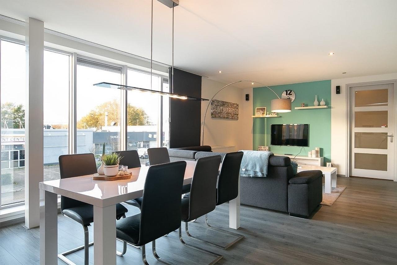 170 m² Upper-Floor Apartment with Roof Terrace - Image 9