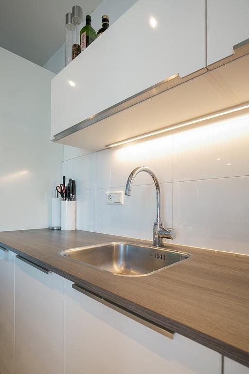 170 m² Upper-Floor Apartment with Roof Terrace - Image 15