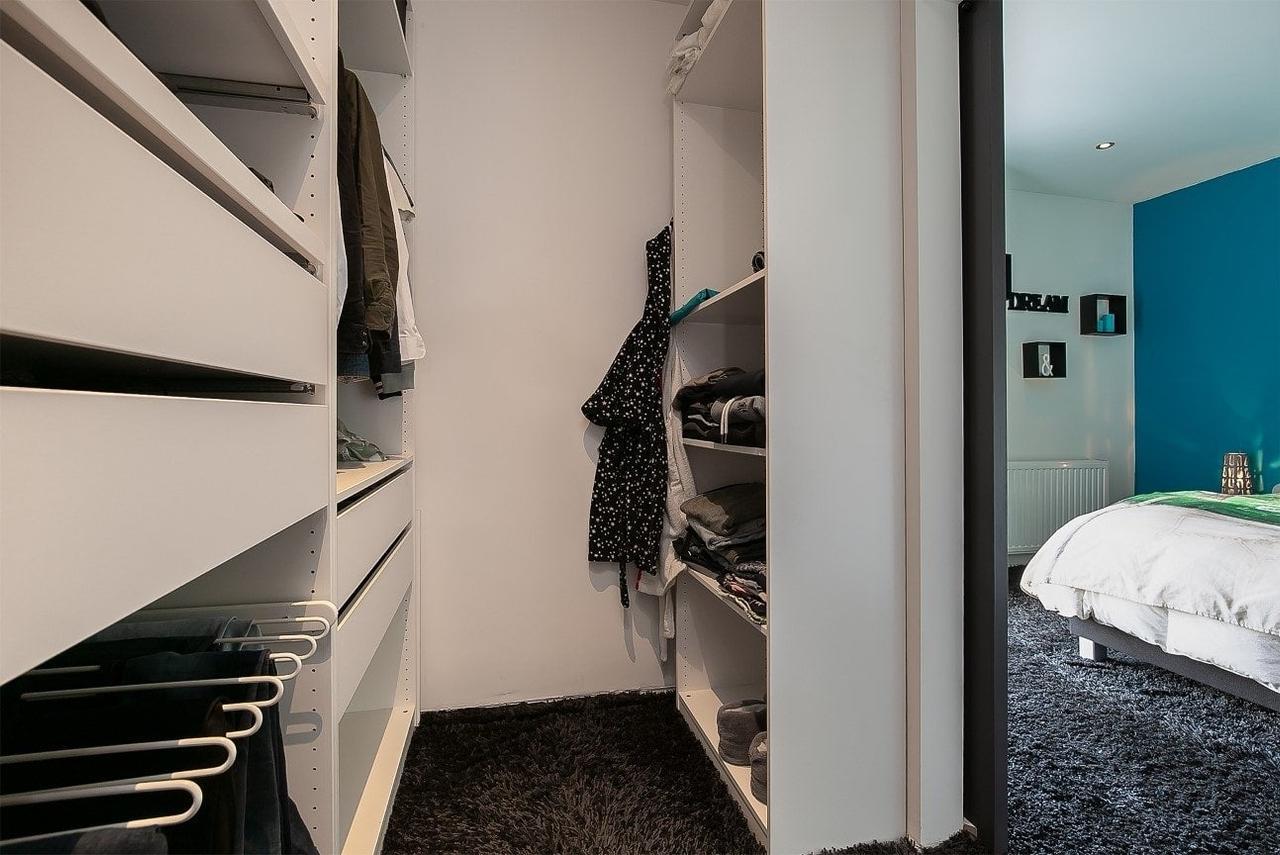 170 m² Upper-Floor Apartment with Roof Terrace - Image 23