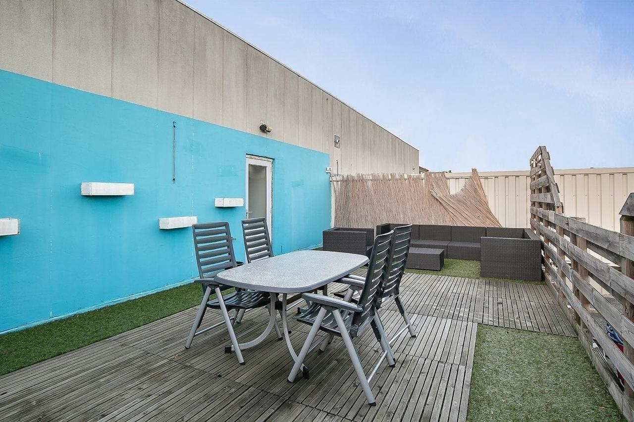 170 m² Upper-Floor Apartment with Roof Terrace - Image 37