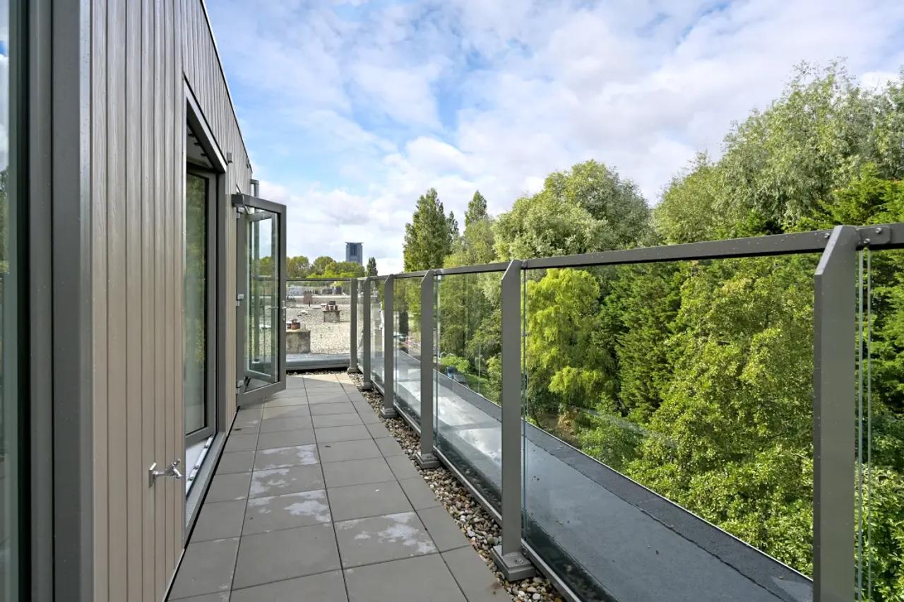 A++ 1-Bed Apartment with Terrace in Voorburg - Image 7