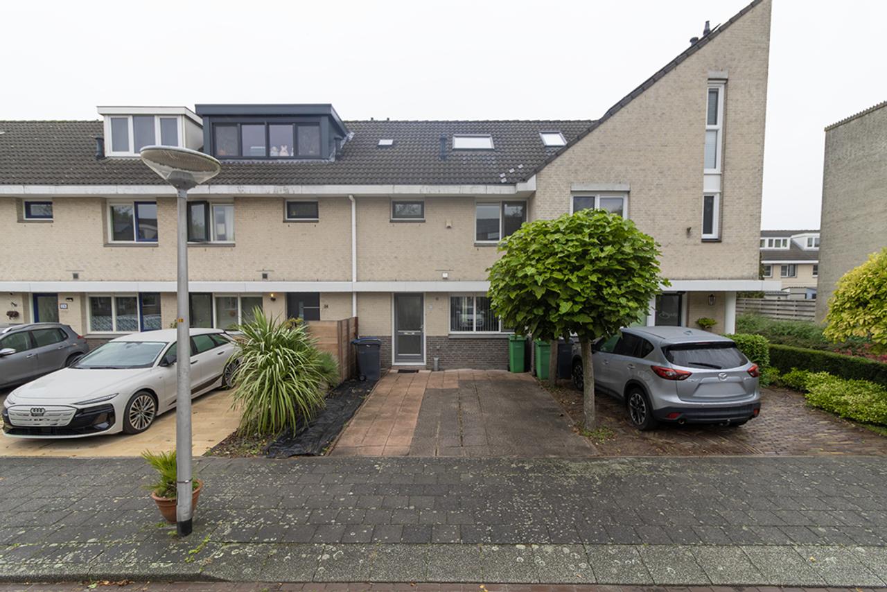 Gemeubileerde gezinswoning met tuin - Afbeelding 1