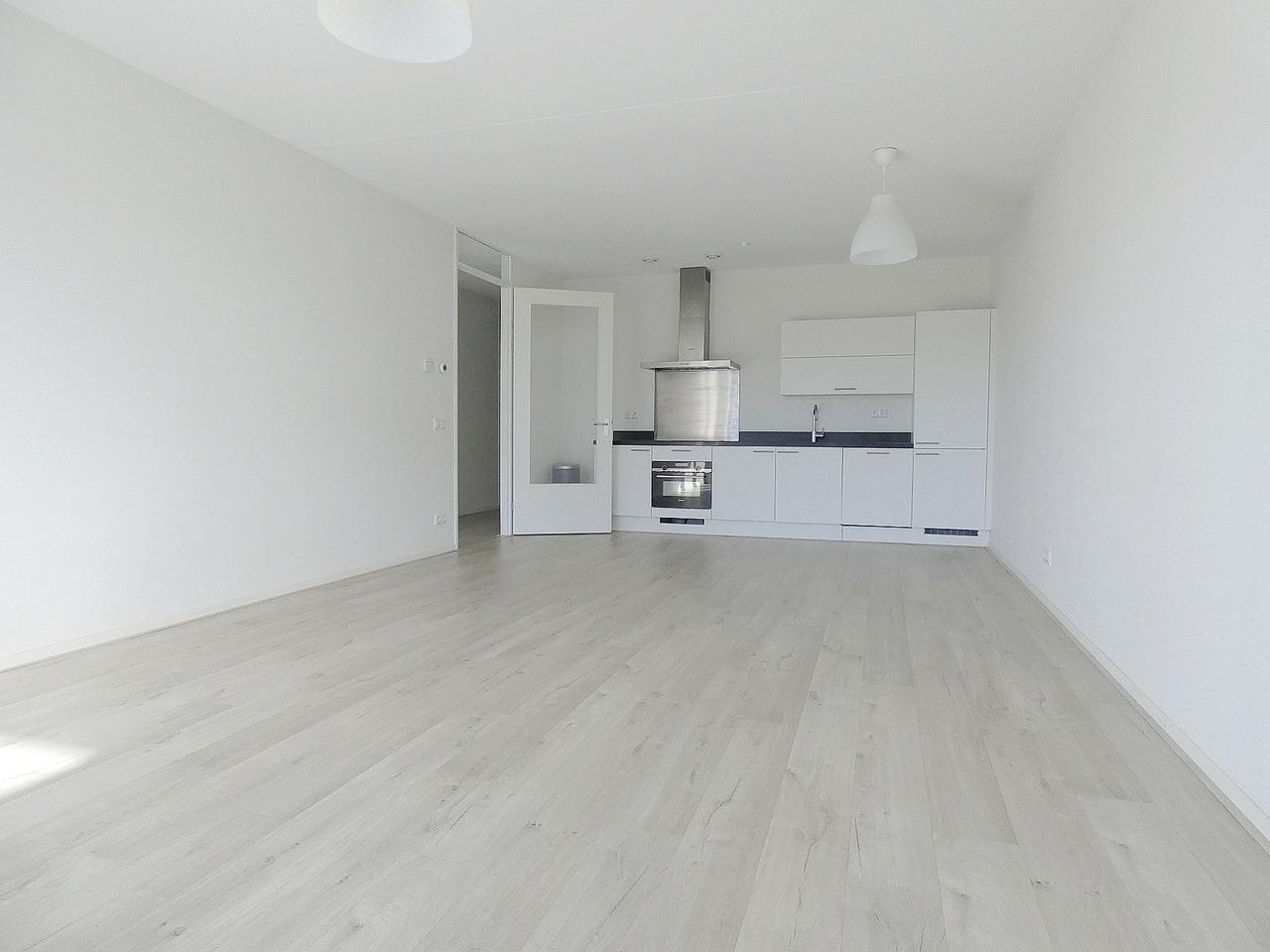 73 m² Apartment with Terrace in The Hague - Image 4