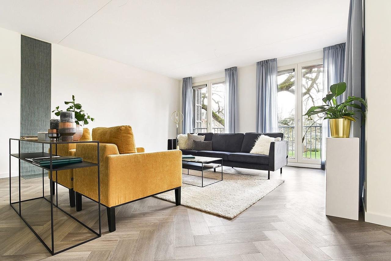107 m² apartment with balcony and parking - Image 3