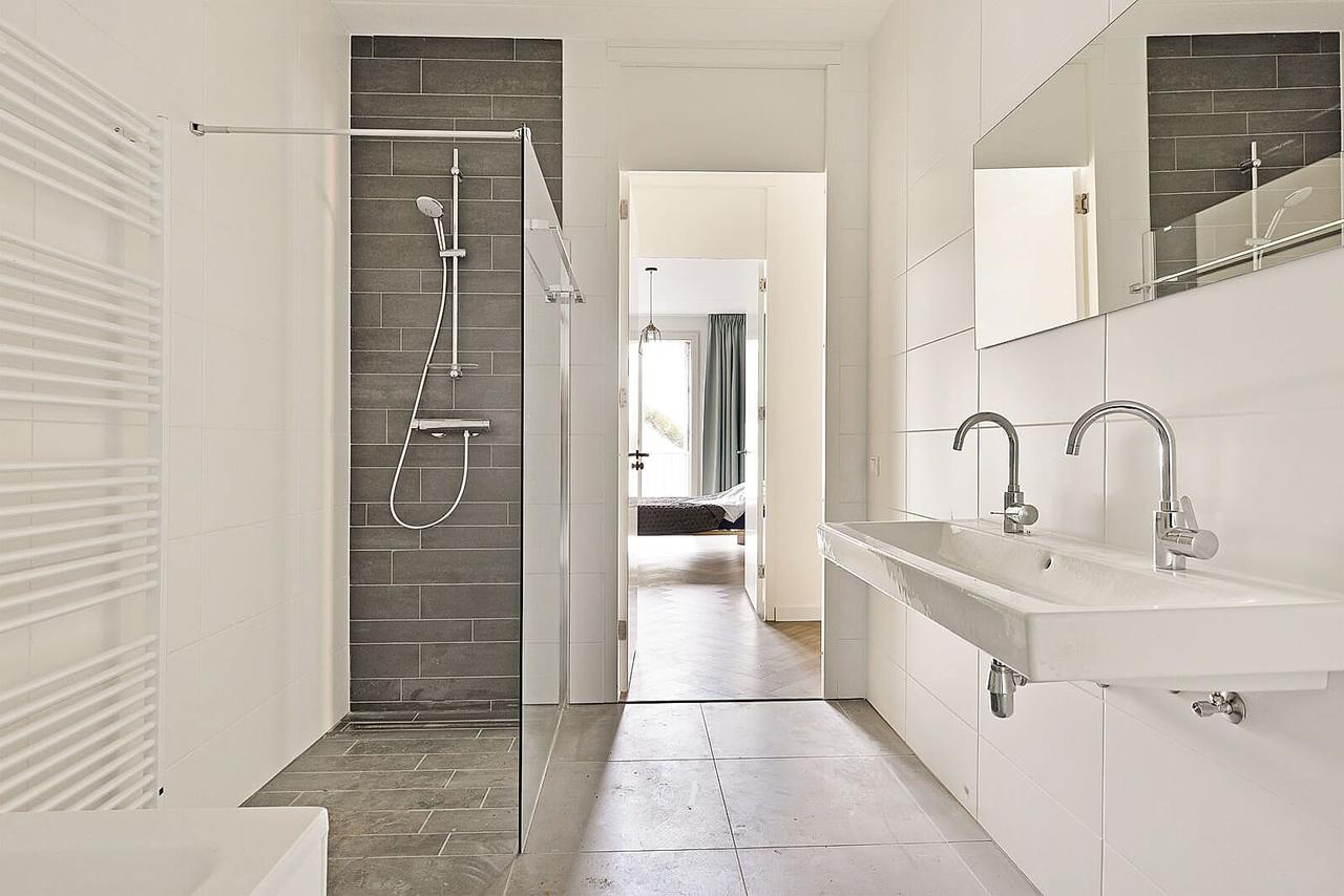 107 m² apartment with balcony and parking - Image 8