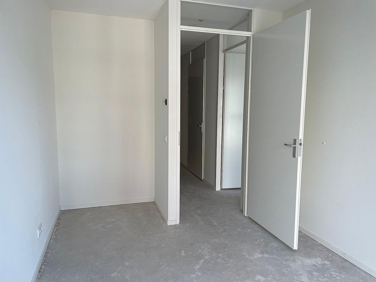 Apartment on the 30th Floor in The Hague - Image 6
