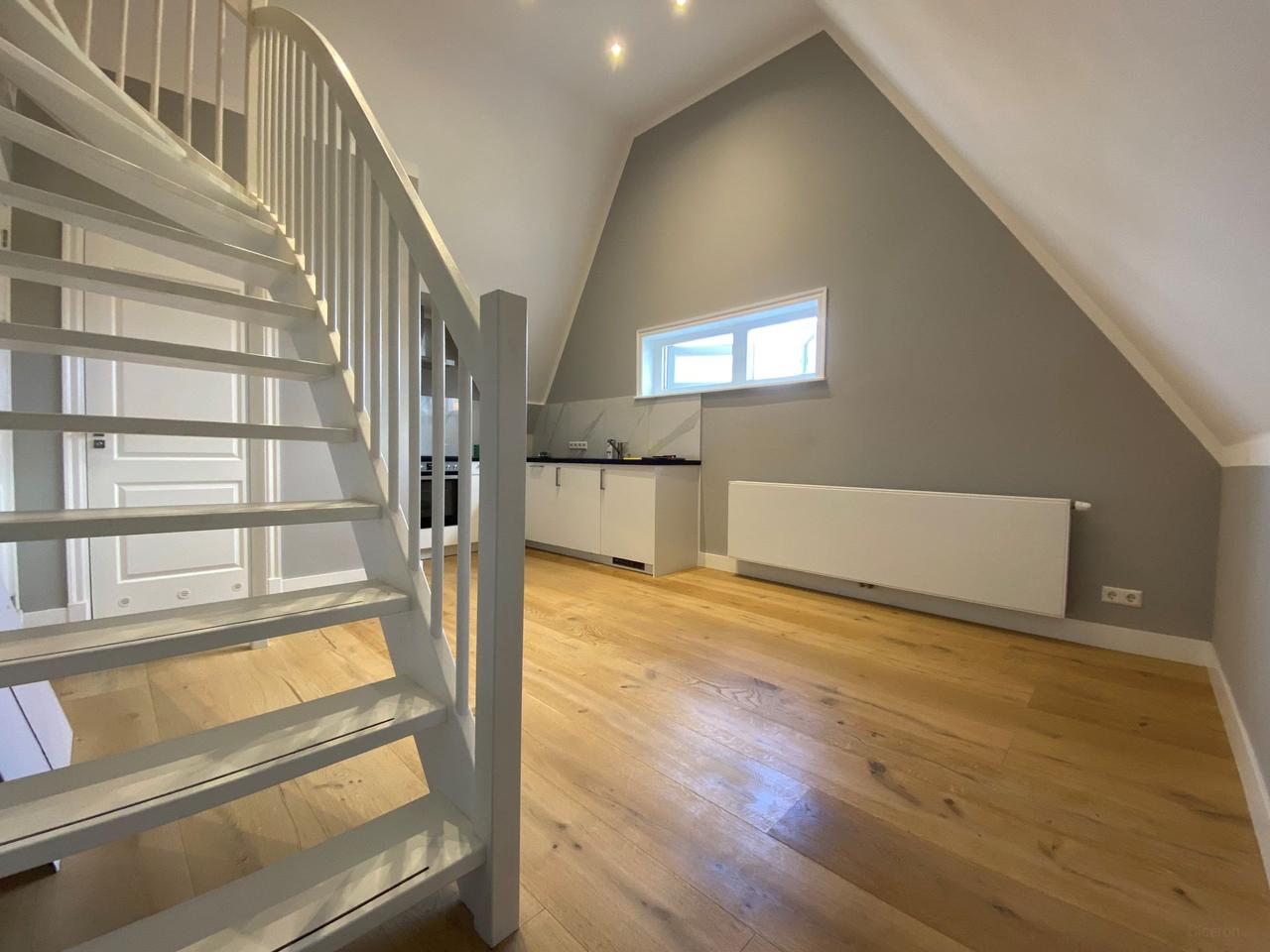 Student apartment with mezzanine in Voorburg - Image 6